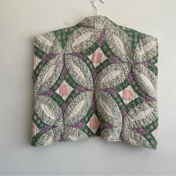 Handmade grandma quilted vest vintage Aiyia cottagecore prairie blanket large L - Picture 3 of 10